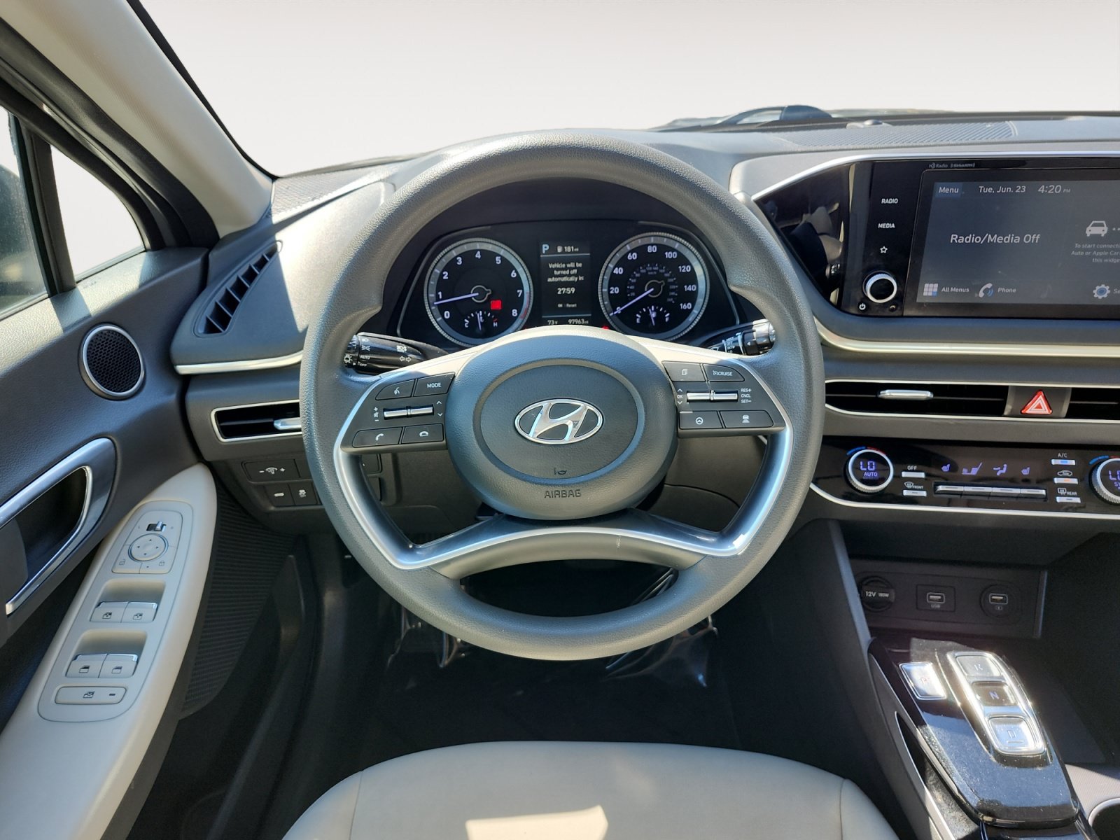 Used 2022 Hyundai Sonata SEL FWD image 12