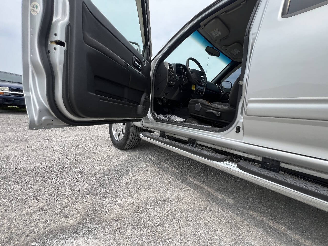 Used 2010 GMC Canyon SLE AWD/4WD image 10