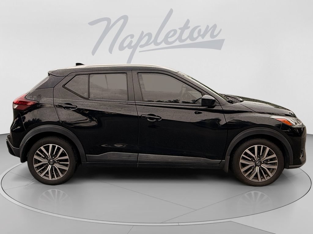 Used 2021 Nissan Kicks SV FWD image 7