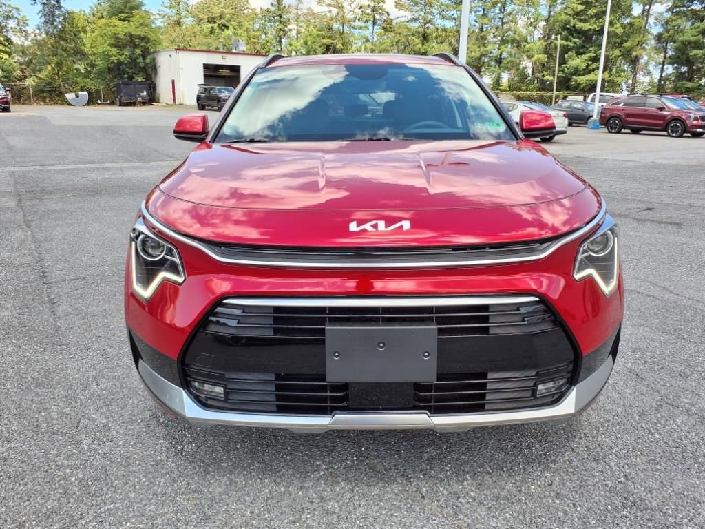 New 2025 Kia Niro EX Touring image 9