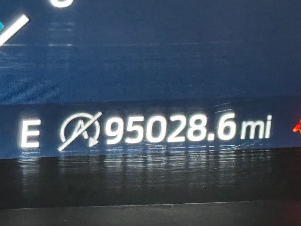 Used 2021 Ford F150 Lariat w/ Equipment Group 502A High image 45