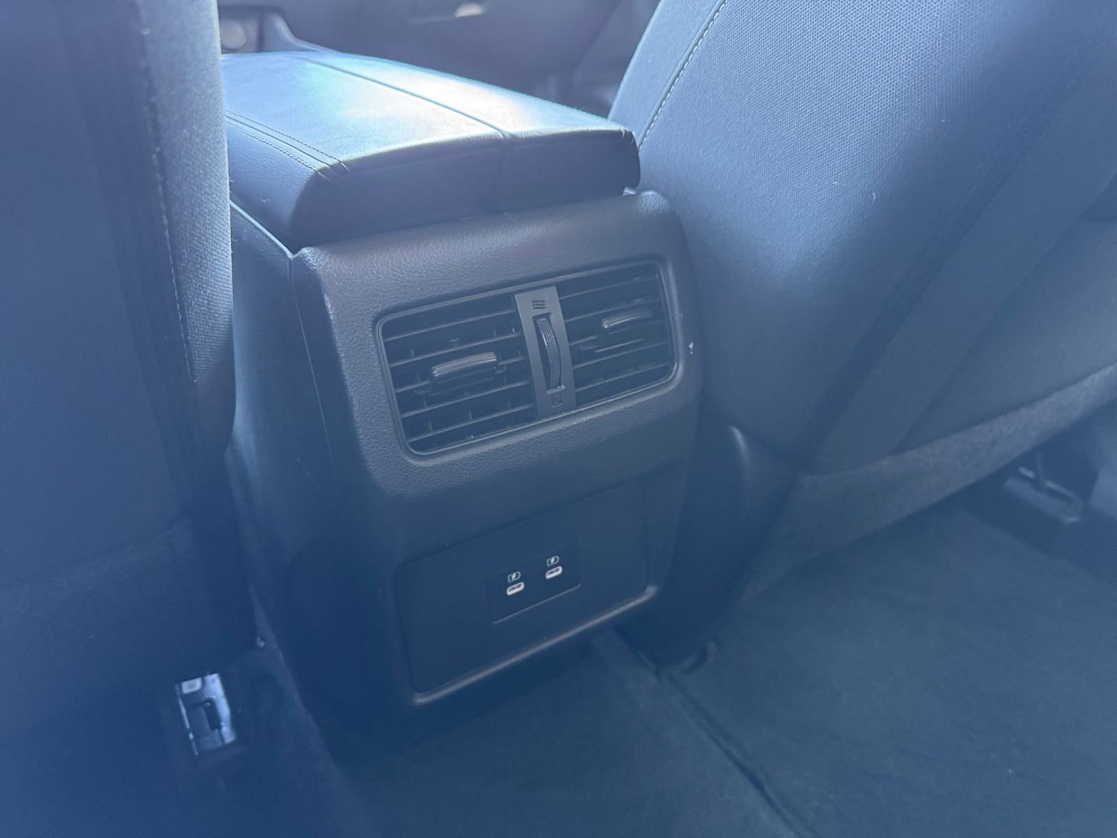 Used 2025 Nissan Rogue SV AWD/4WD image 24