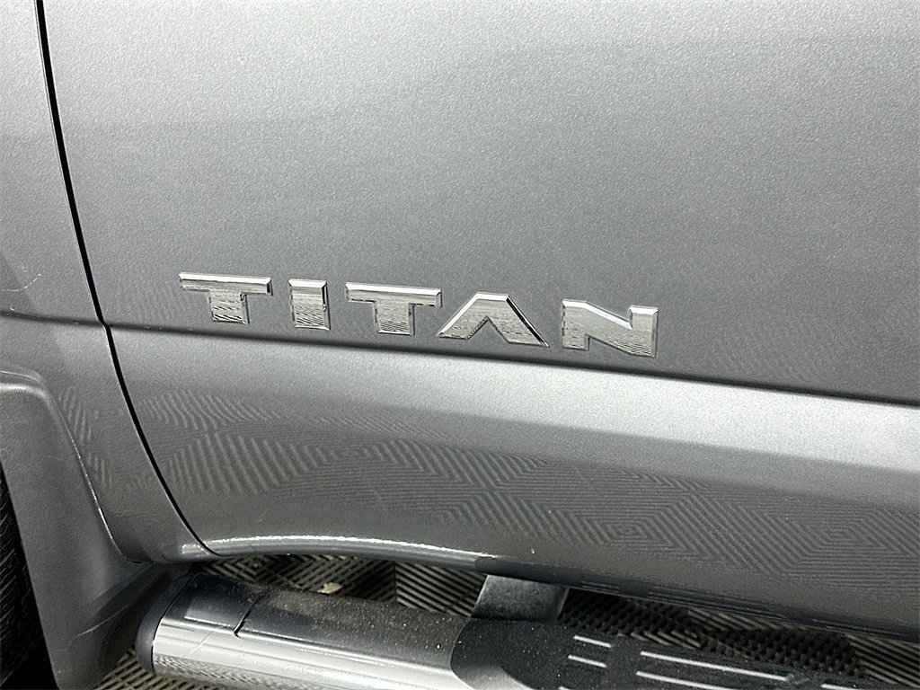 Used 2021 Nissan Titan SV w/ SV Convenience Package image 29