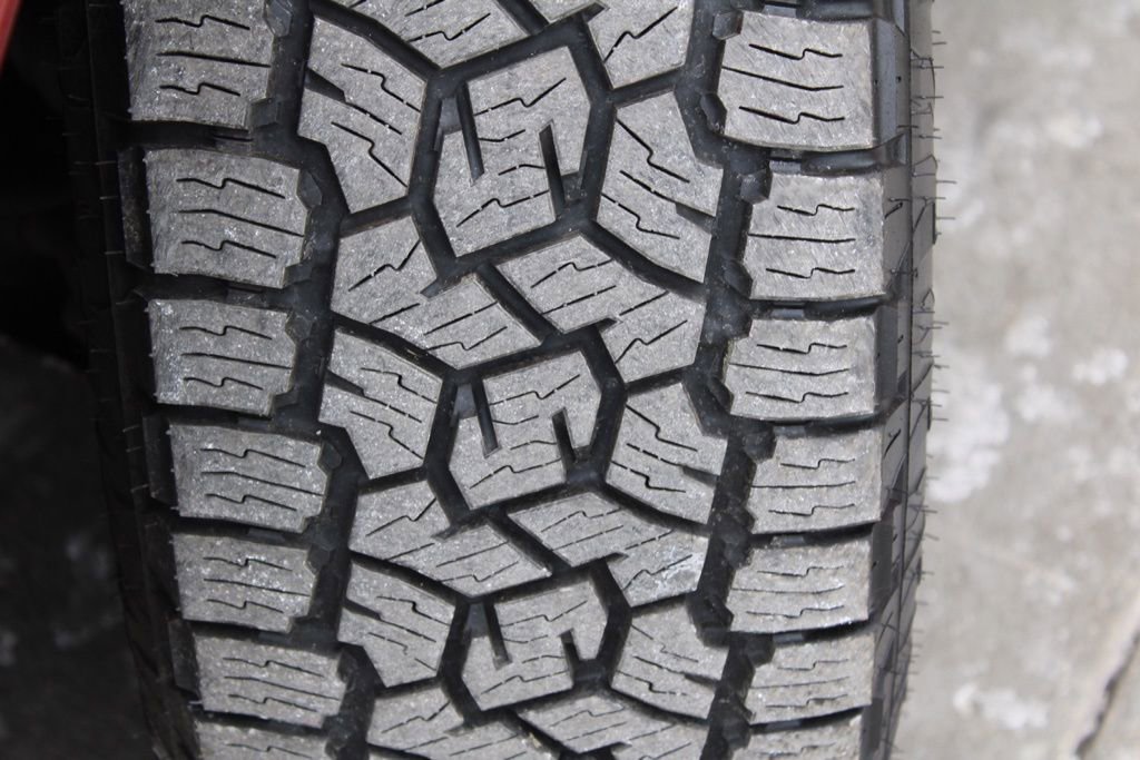 Used 2017 Nissan Titan SV image 14