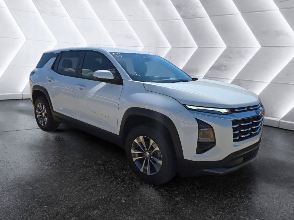 New 2027 Chevrolet Equinox LT FWD image 3