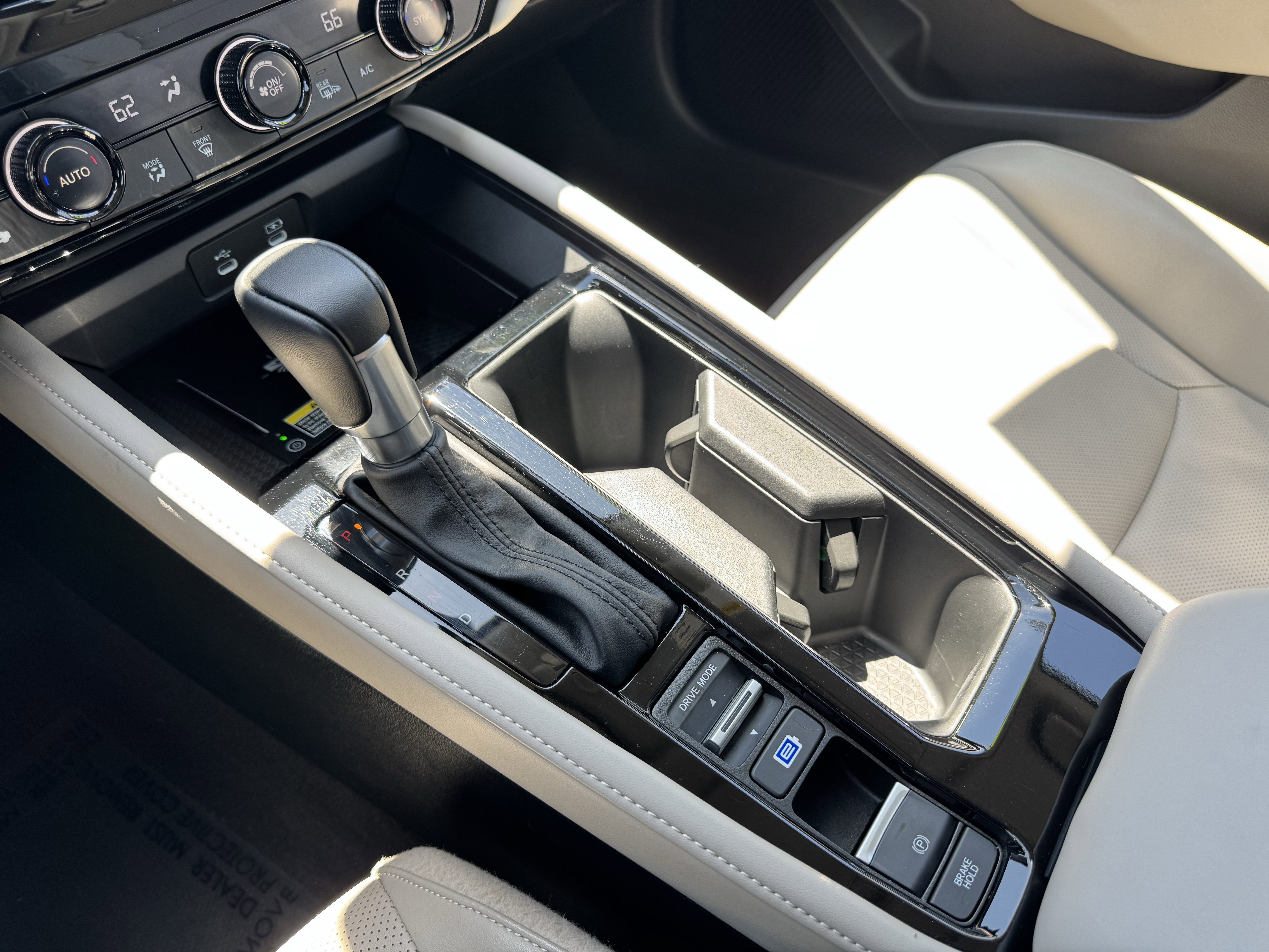 Used 2024 Honda Accord Touring image 29