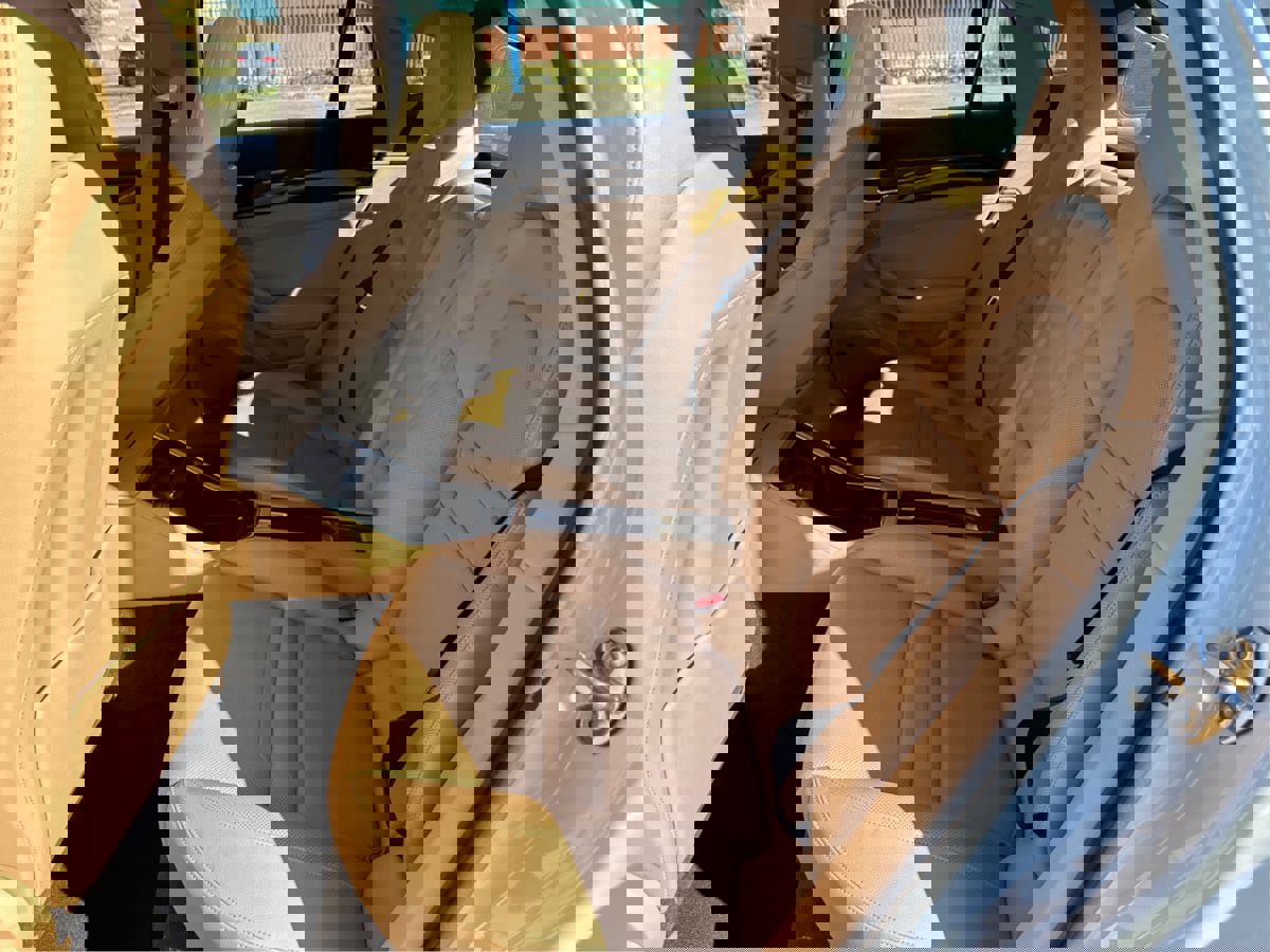 Used 2019 Porsche Panamera 4S image 11