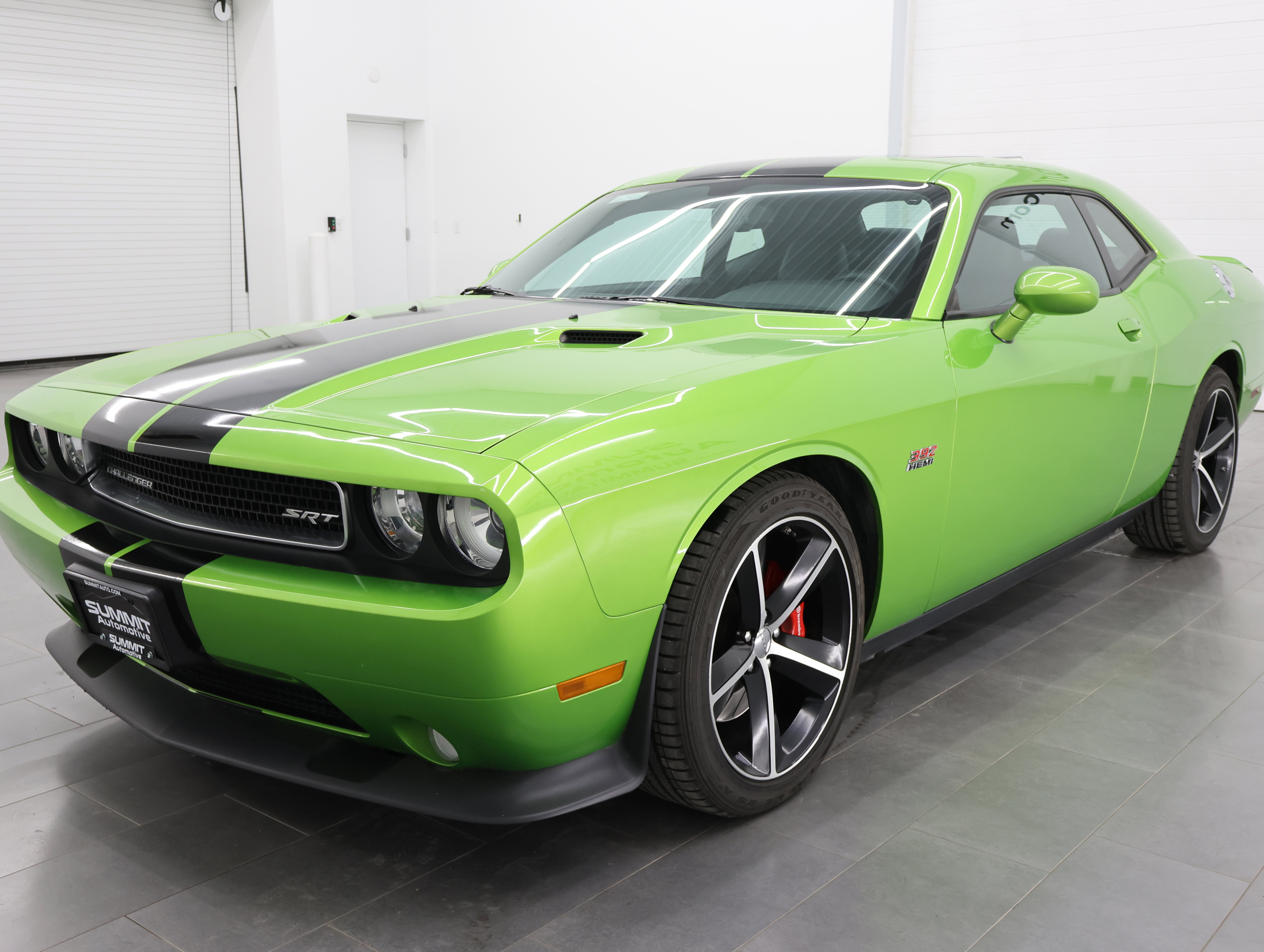 Used 2011 Dodge Challenger SRT8 w/ Green w/Envy Group image 7