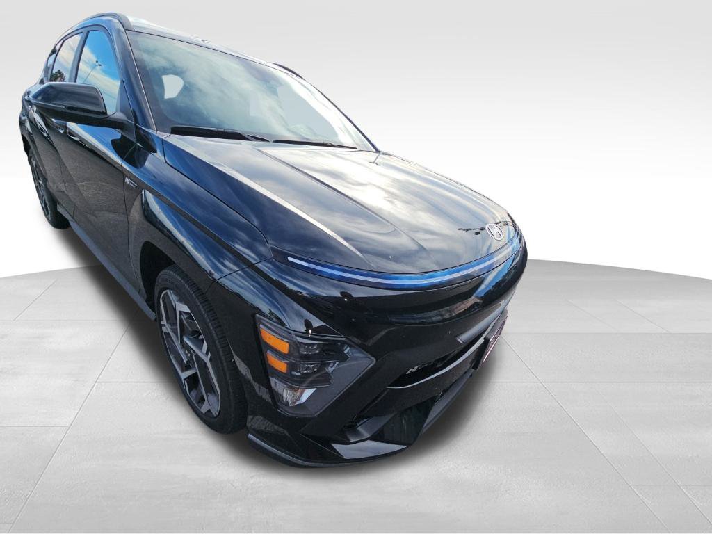 Certified 2025 Hyundai Kona N Line S FWD image 4