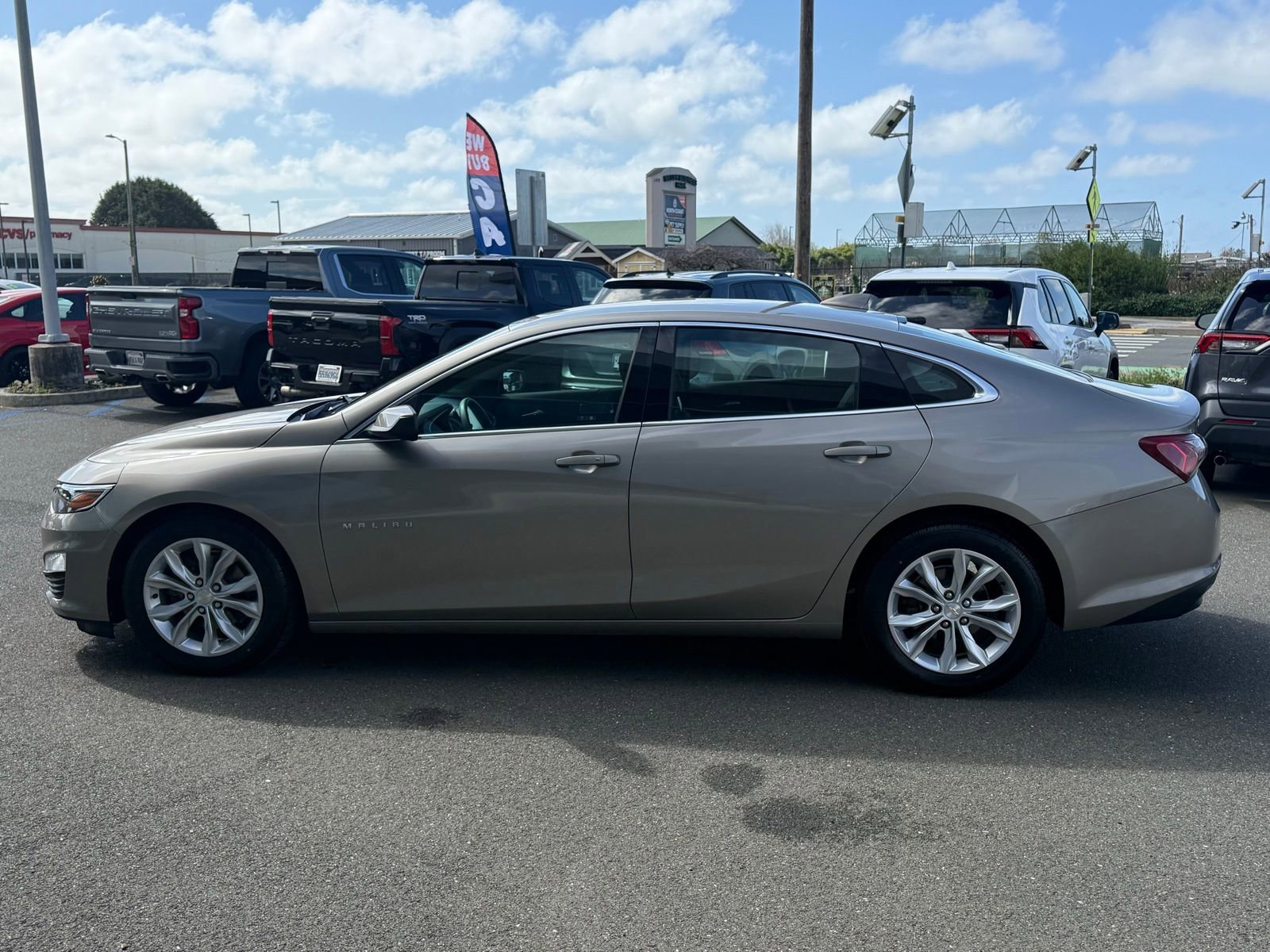 Used 2022 Chevrolet Malibu LT image 5