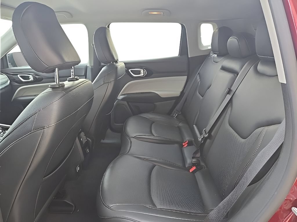 Used 2022 Jeep Compass Limited AWD/4WD image 25