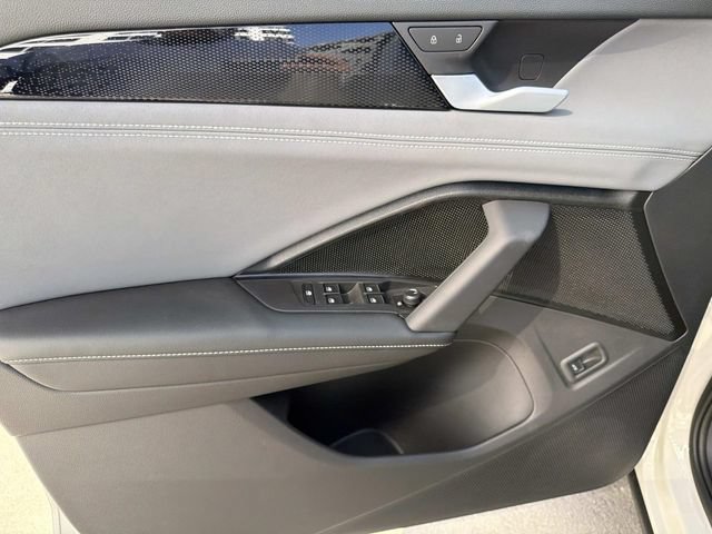 New 2026 Volkswagen Tiguan SE R-Line FWD image 14