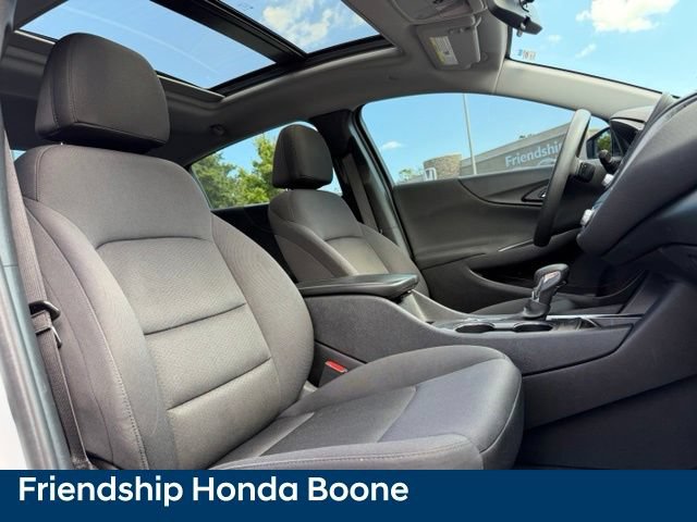 Used 2022 Chevrolet Malibu LT FWD image 28