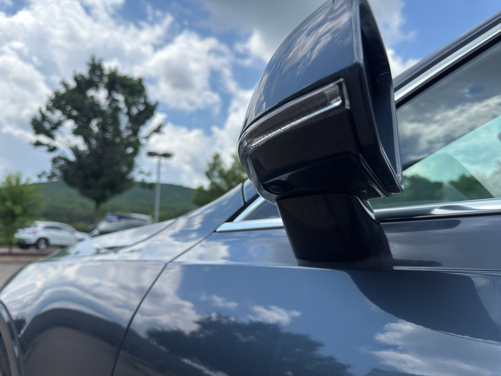 Used 2023 Volvo S90 B6 Plus AWD/4WD image 12