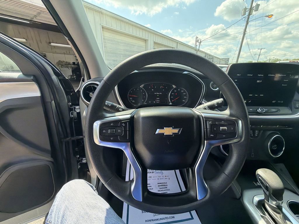 Used 2024 Chevrolet Blazer LT w/ Convenience Package FWD image 14