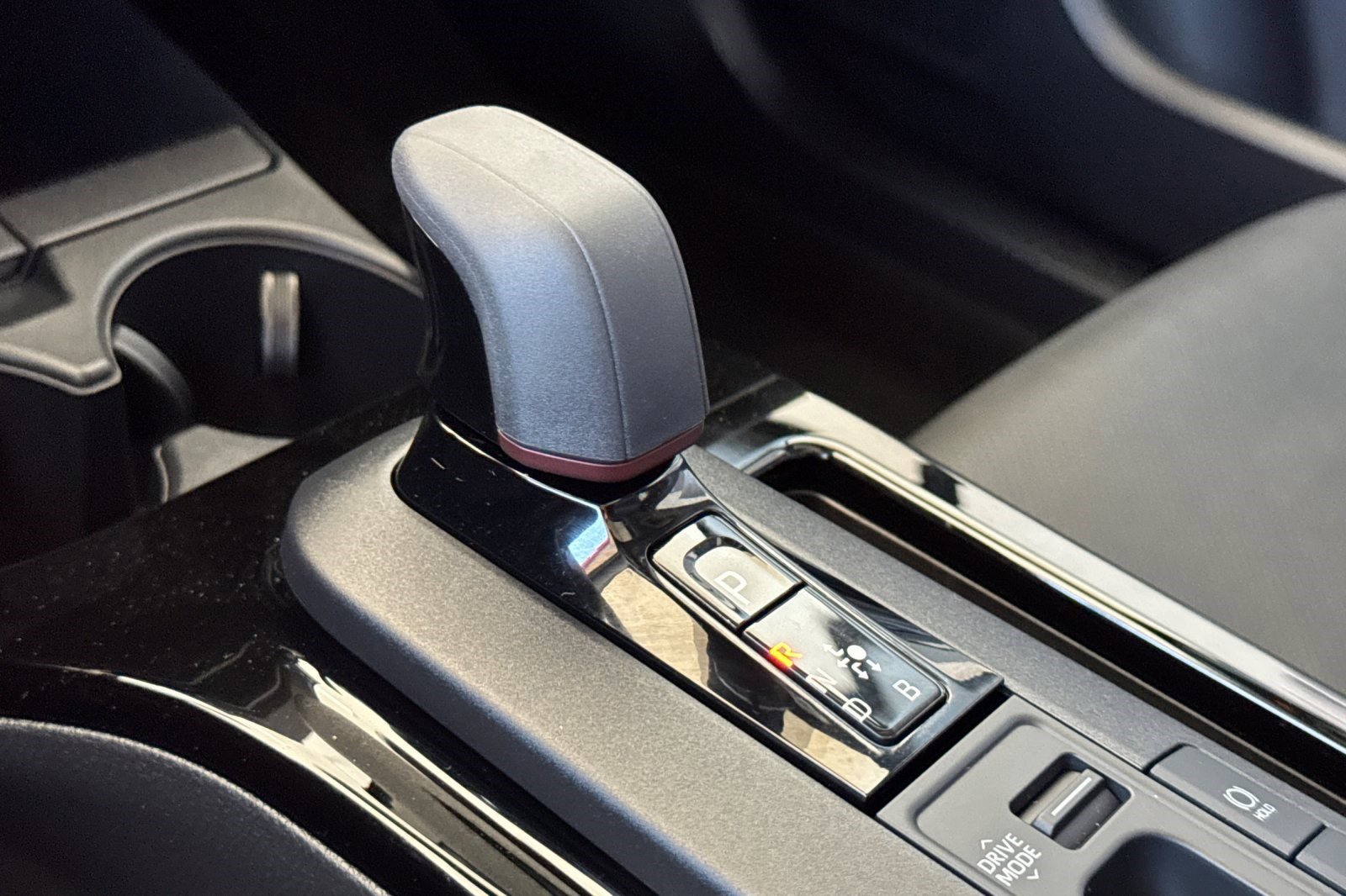 Used 2025 Toyota Prius Plug-In Hybrid w/ Limited Premium Package image 19