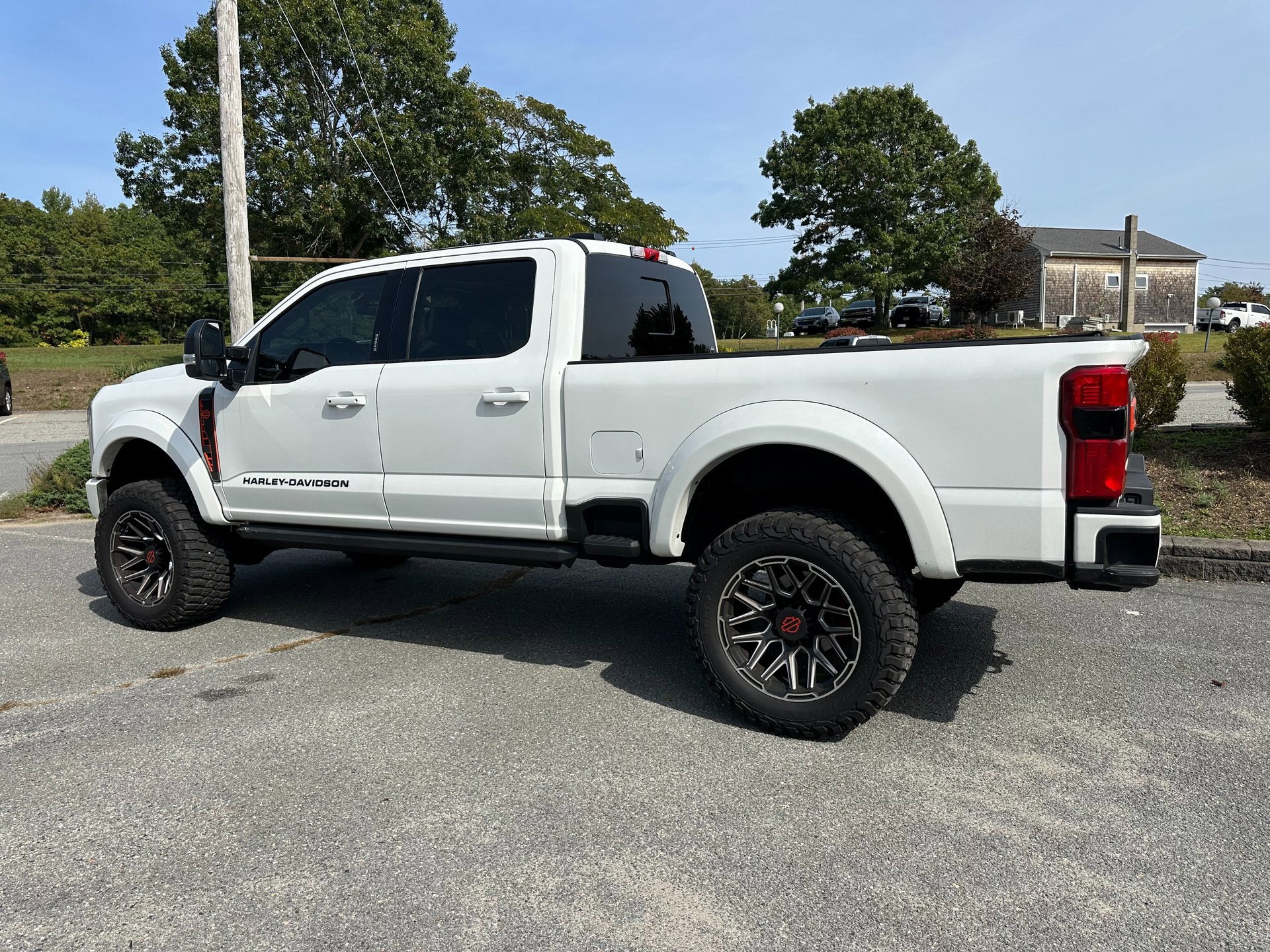 Used 2024 Ford F250 Lariat w/ Lariat Ultimate Package image 4