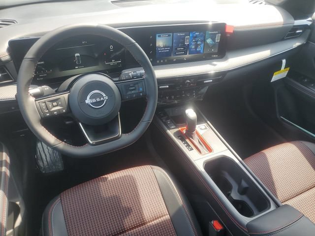 New 2026 Nissan Kicks SR FWD image 9