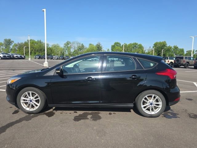 Used 2017 Ford Focus SE FWD image 11