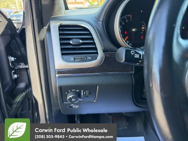 Used 2015 Jeep Grand Cherokee Summit AWD/4WD image 14