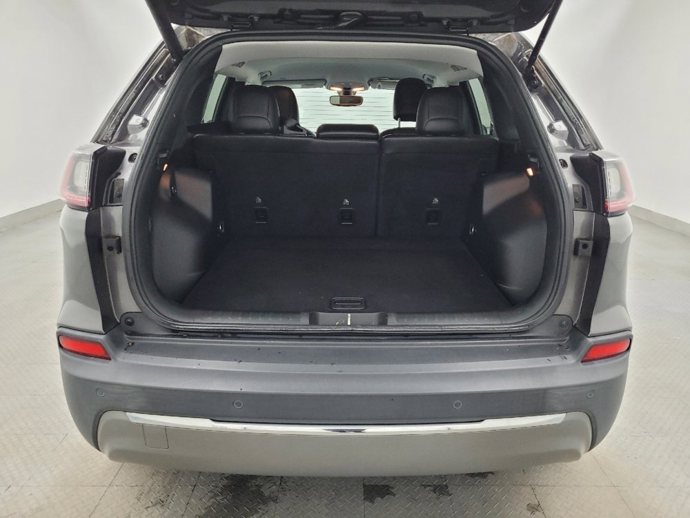 Used 2019 Jeep Cherokee Limited image 29