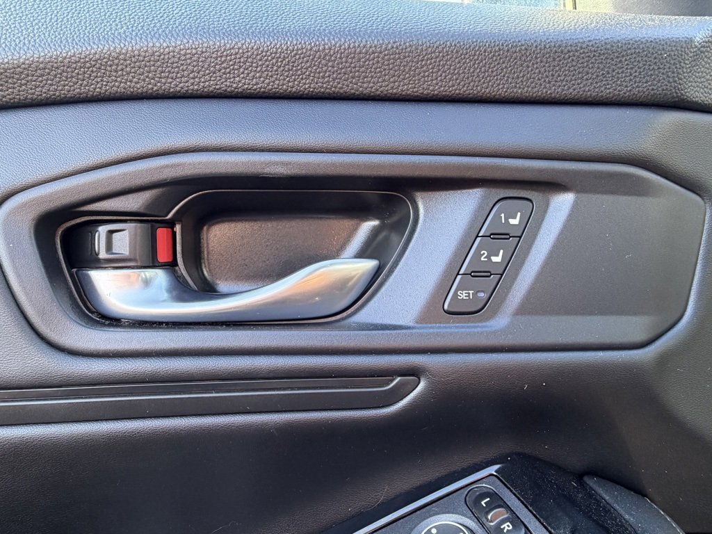 Used 2023 Honda Accord Touring image 27