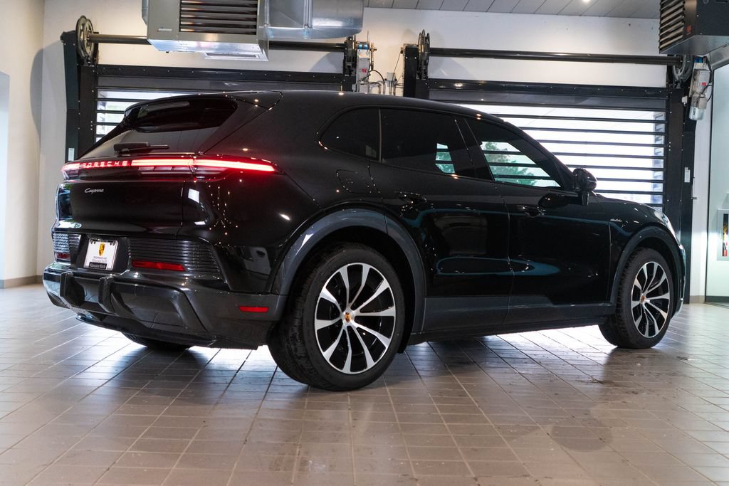New 2026 Porsche Cayenne Electric AWD/4WD image 10