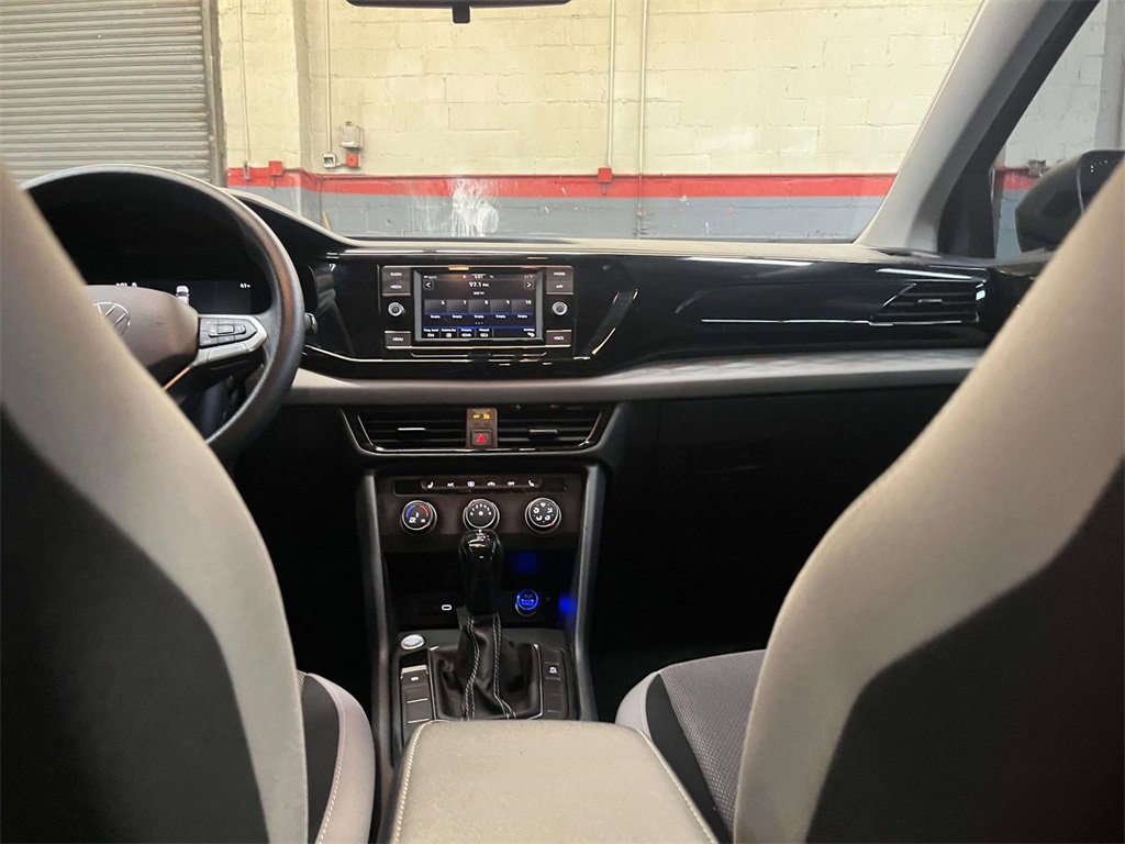 Used 2022 Volkswagen Taos S image 13