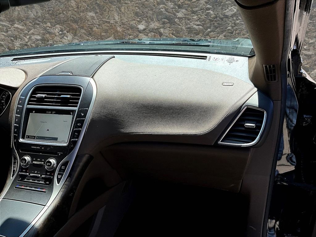 Used 2016 Lincoln MKX Reserve w/ Technology Package image 15