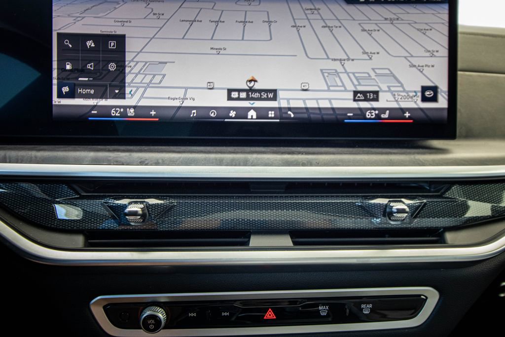 Used 2025 BMW X7 xDrive40i w/ M Sport Package AWD/4WD image 43