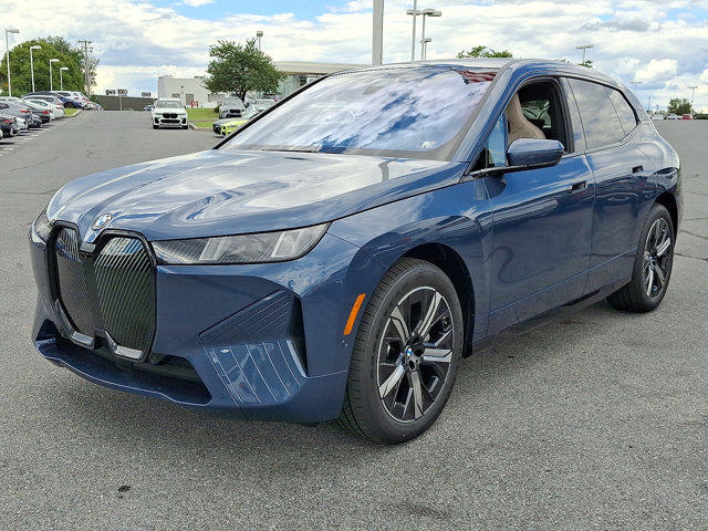 New 2026 BMW iX xDrive45 image 2