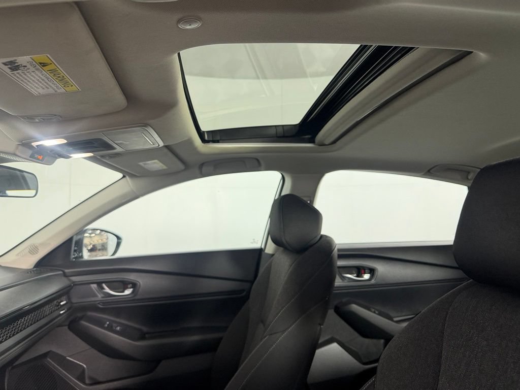 Used 2025 Honda Accord SE image 16