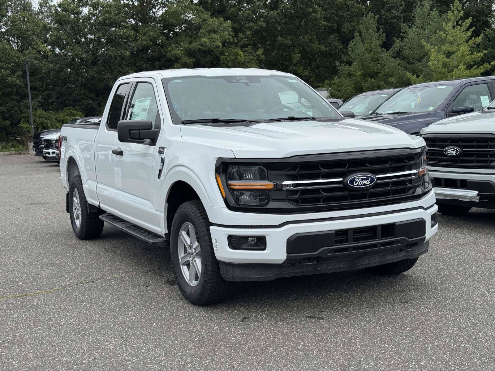 New 2026 Ford F150 XLT w/ FX4 Off-Road Package AWD/4WD image 2
