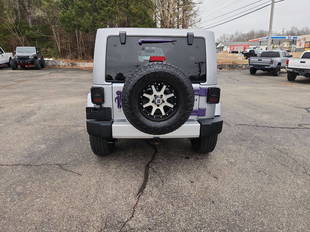 Used 2014 Jeep Wrangler Unlimited Sahara w/ Max Tow Package image 7