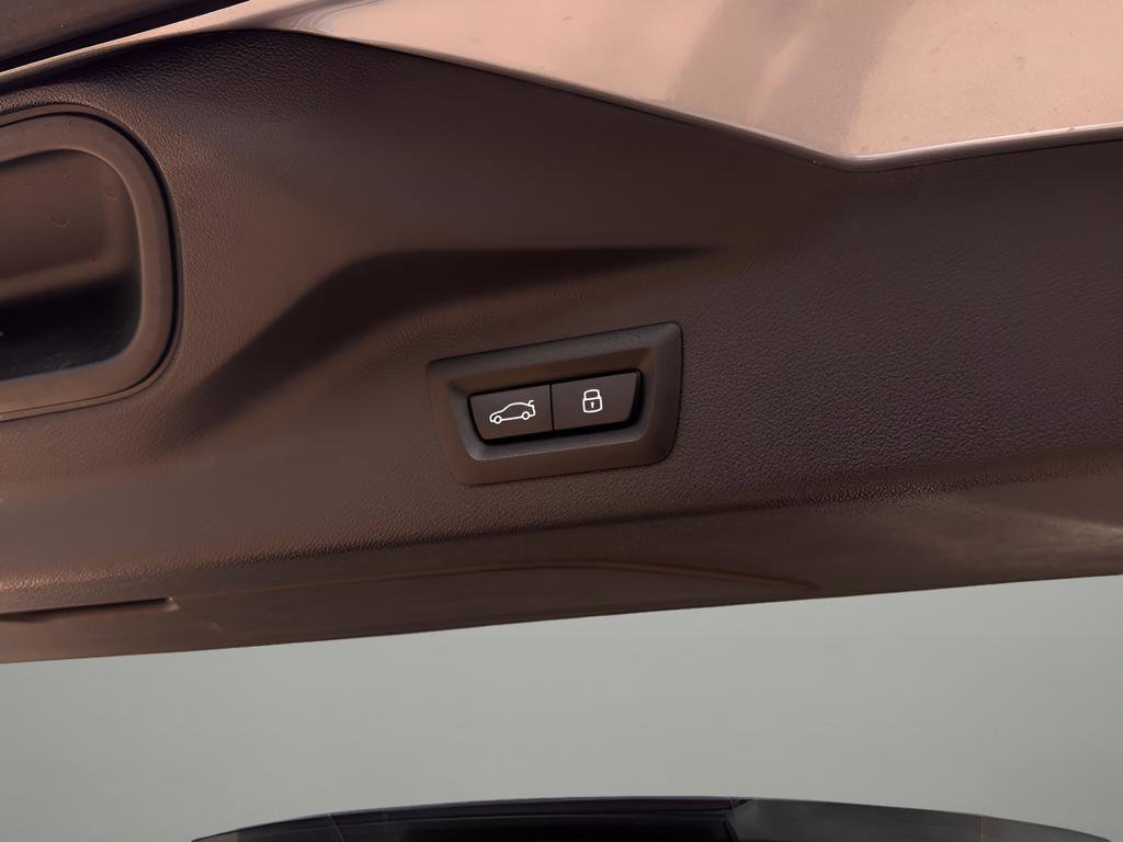 Used 2025 BMW X7 xDrive40i image 30