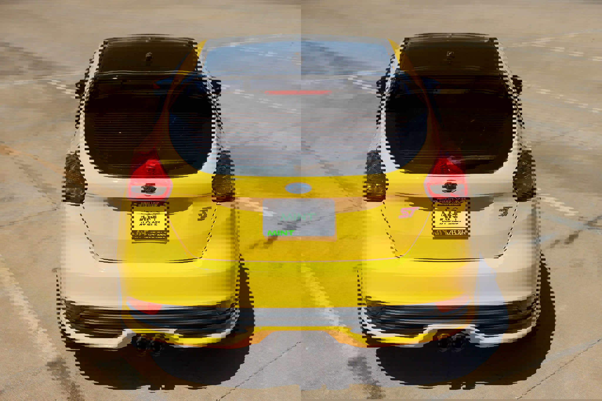 Used 2017 Ford Focus ST w/ Equipment Group 401A image 14