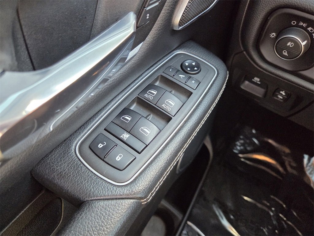 Used 2021 RAM 1500 Laramie image 25