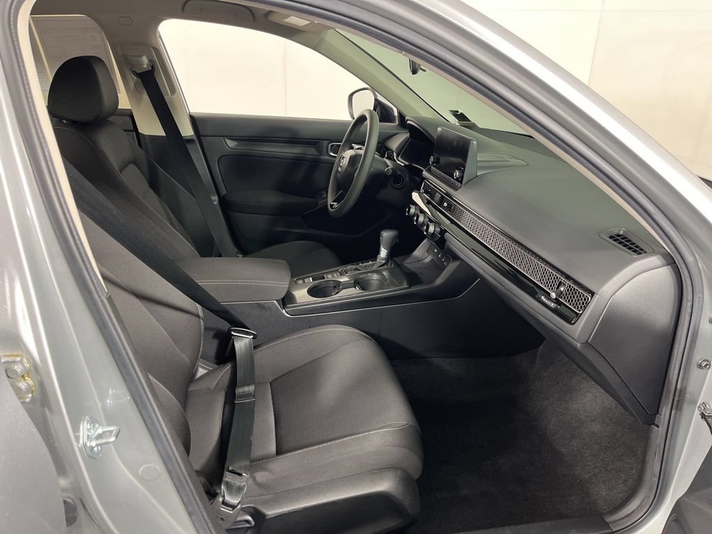 Certified 2025 Honda Civic LX image 5