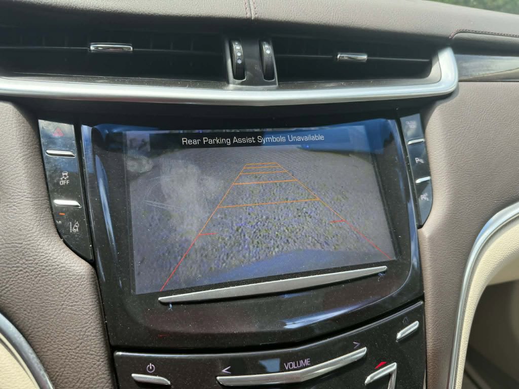 Used 2014 Cadillac XTS Premium FWD image 17