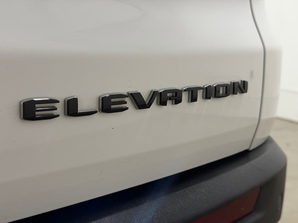 Certified 2025 GMC Acadia Elevation AWD/4WD image 13