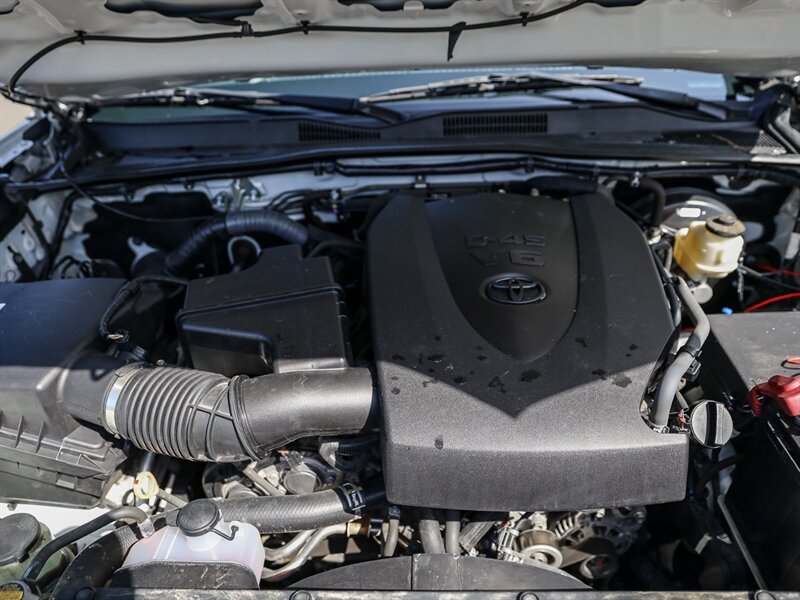 Used 2017 Toyota Tacoma TRD Off-Road RWD image 32