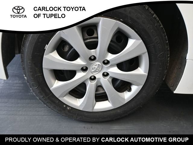 Used 2024 Toyota Corolla LE FWD image 32