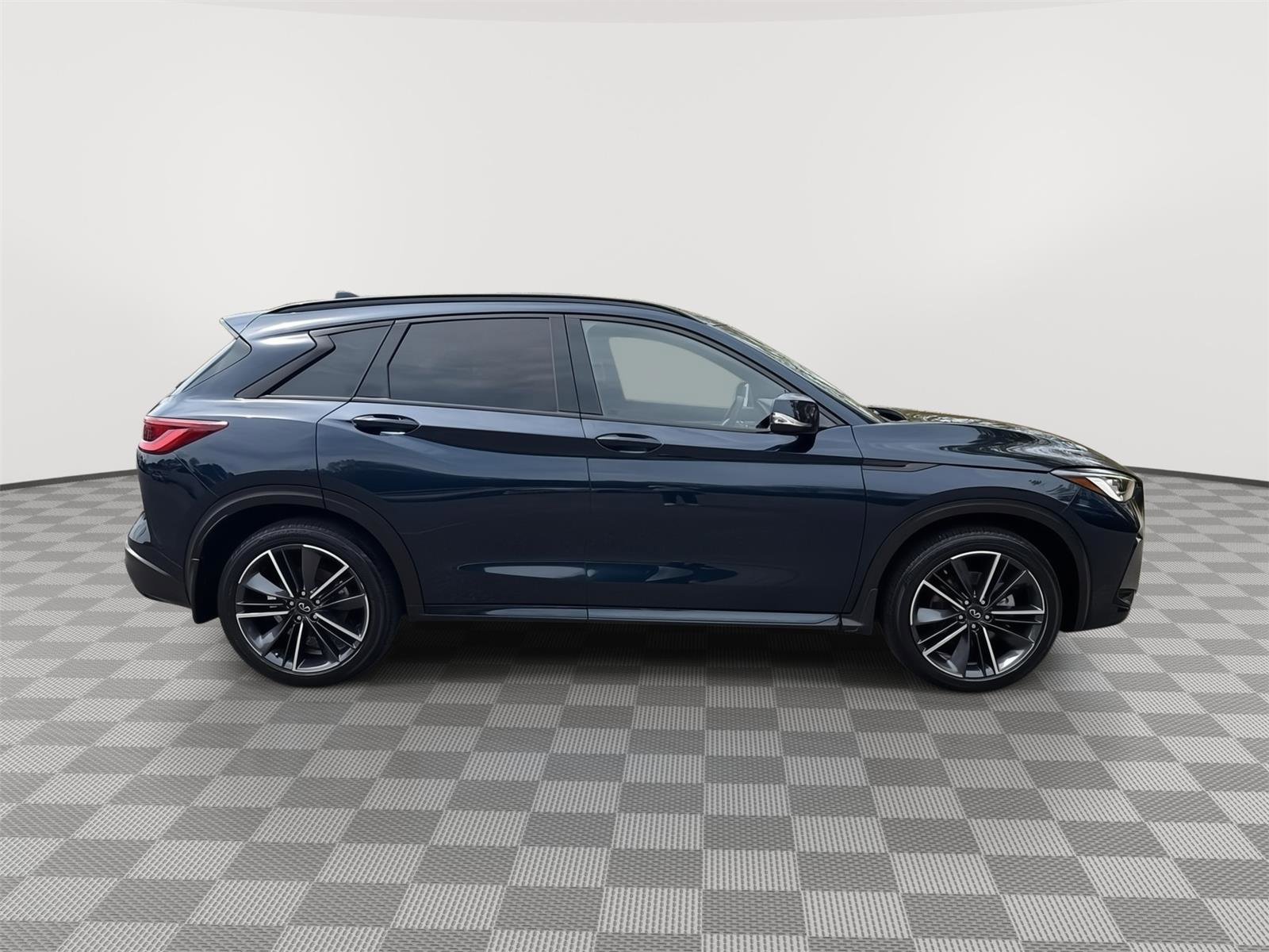 Used 2023 INFINITI QX50 Sport FWD image 5