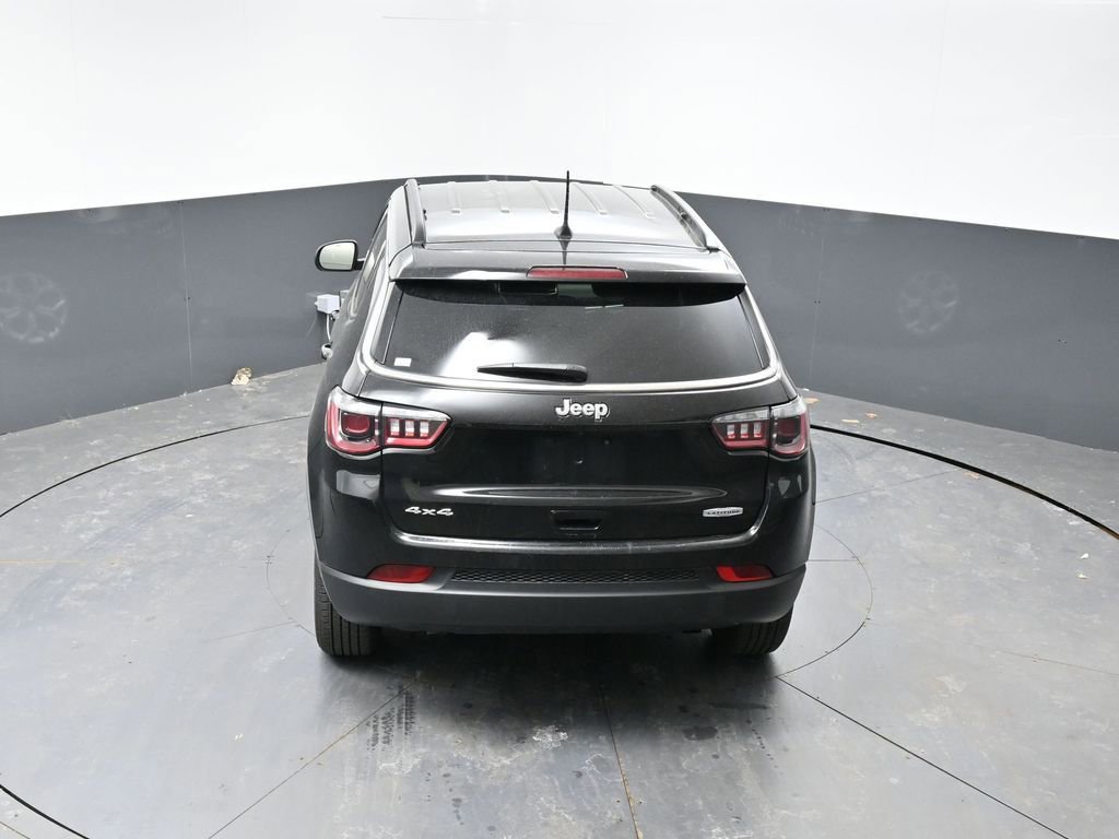 Used 2025 Jeep Compass Latitude image 23