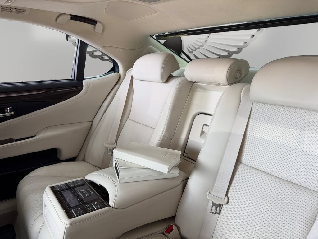 Used 2008 Lexus LS 600h L AWD/4WD image 13