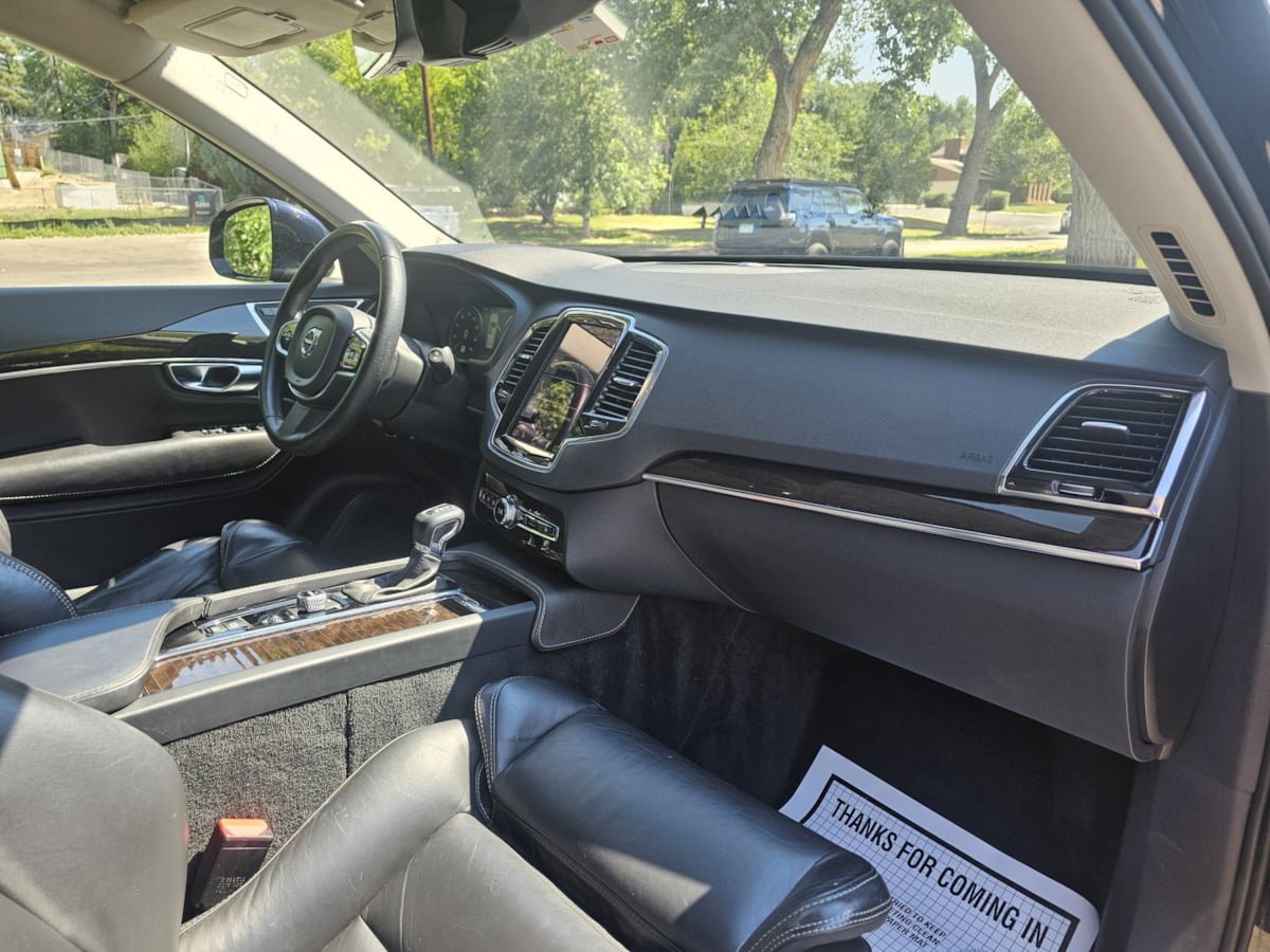 Used 2017 Volvo XC90 T6 Momentum w/ Vision Package AWD/4WD image 49