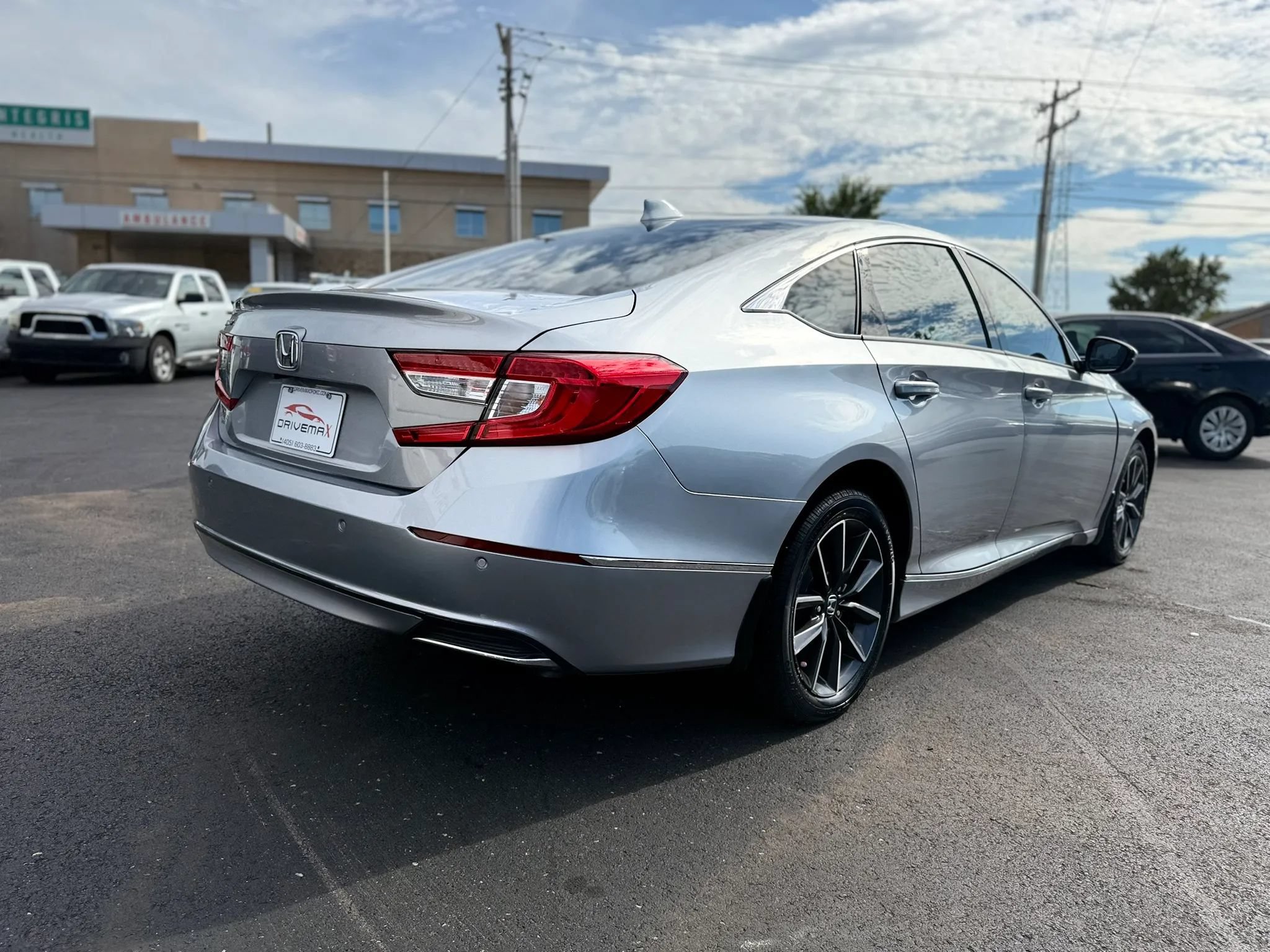 Used 2021 Honda Accord EX-L image 3