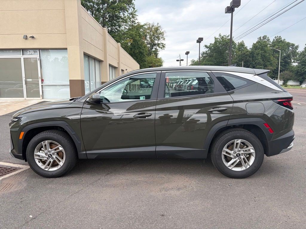 Certified 2025 Hyundai Tucson SE AWD/4WD image 9