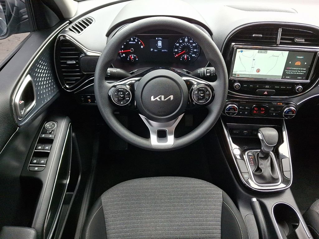 Used 2022 Kia Soul S image 11