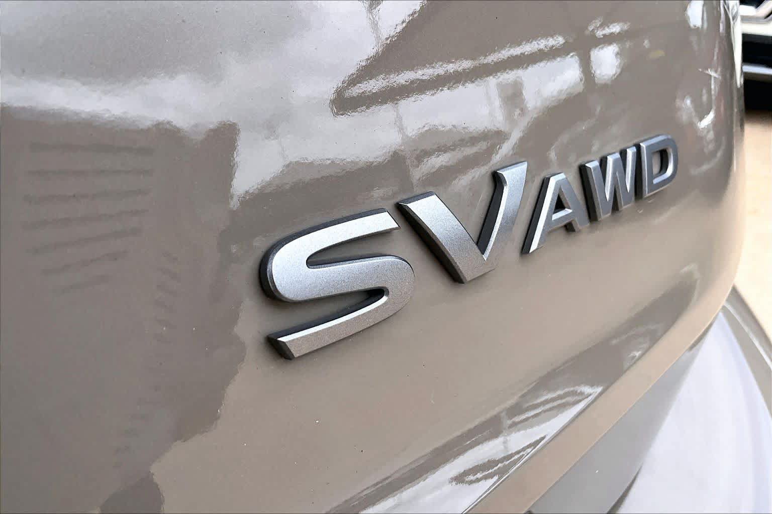 Used 2024 Nissan Rogue SV w/ SV Premium Package AWD/4WD image 10